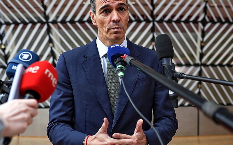 El Gobierno impone ahora una estrategia para evitar elevar la tensión con Trump tras su amenaza de guerra comercial