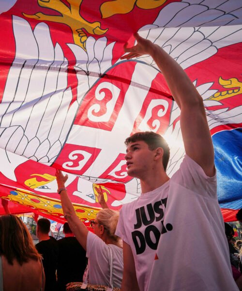 El presidente de Serbia afronta su mayor pulso en la calle: «Ahora gente que no es ni estudiante ni profesor se ha empezado a organizar»