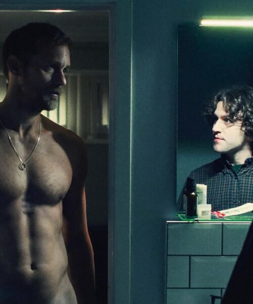 Pillion: Un perplejo y subyugante paseo por el deseo desde el asiento de atrás de la moto