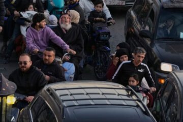 La aviación israelí bombardea Beirut mientras cientos de miles de personas huyen: «Salvad vuestras vidas»