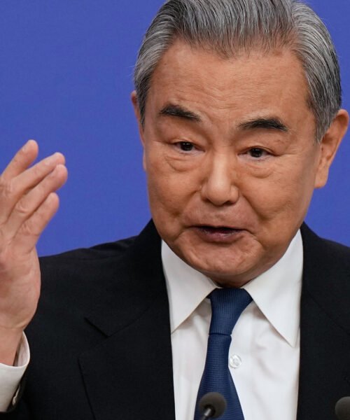 China se reivindica como garante de la estabilidad global: «El mundo no puede volver a regirse por la ley de la selva»