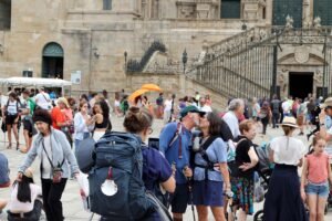 El Gobierno amenaza el Xacobeo 2027 tras acumular más de ocho meses de retraso en la activación de los incentivos fiscales