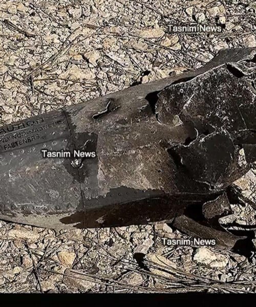 EEUU busca a su piloto abatido tras las líneas enemigas de Irán