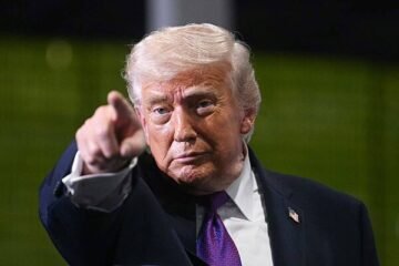 Trump vuelve a prorrogar indefinidamente el alto el fuego amparándose en una presunta «grave división» en el Gobierno de Irán