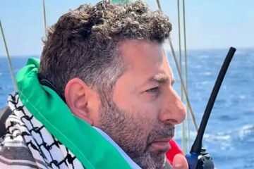 La flotilla Sumud afirma que el activista español Saif Abukeshek ha sido torturado y está siendo trasladado desde Grecia a Israel