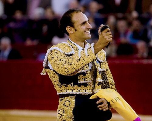 El torero Alberto Álvarez sigue en la UCI tras ser operado de las graves heridas causadas por una trituradora de pienso