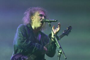Respeto y admiración por The Cure: Robert Smith emociona en Primavera Sound con tres horas de concierto