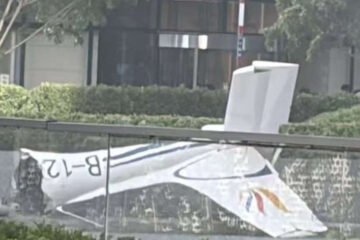 Una avioneta se estrella contra el rascacielos más alto de Pekín