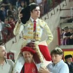 Mario Vilau impacta y triunfa en Pamplona como infalible estoqueador; Álvaro Serrano causa las mejores vibraciones toreras