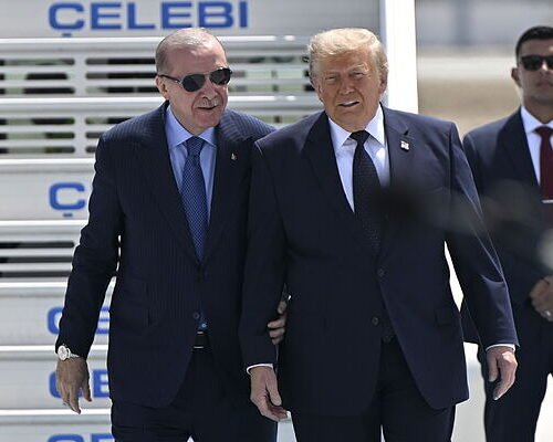 «Groenlandia debería estar controlada por Estados Unidos, no por Dinamarca»: Trump retoma sus amenazas expansionistas en plena cumbre de la OTAN