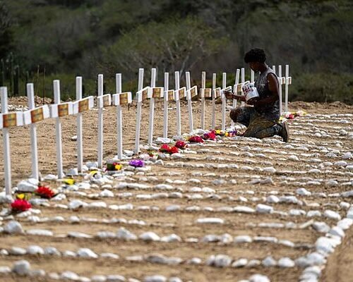 Las autoridades de Venezuela elevan a 4.333 el número de muertos por el terremoto y evitan dar una cifra de desaparecidos