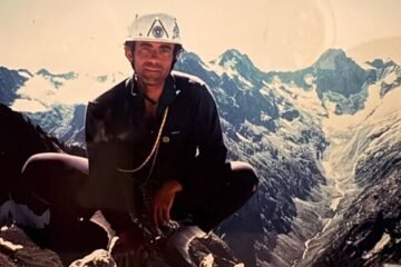 La viuda de un alpinista fallecido hace 27 años se ‘reencuentra’ con su marido gracias a un carrete hallado en una montaña: «Desde esas fotos me sigue hablando»