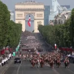 Macron lidera el desfile «el despertar estratégico» en Paris con la participación de 35 países