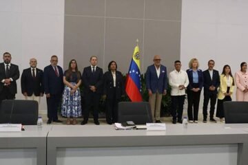 El chavismo y la oposición inician formalmente la mesa de diálogo para abordar la transición de Venezuela