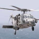 El ejército estadounidense abre fuego contra un barco de bandera panameña que ha intentado romper el bloqueo en Irán