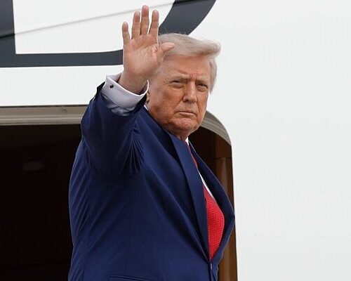 Trump retira fondos federales para procedimientos de transición de género en menores