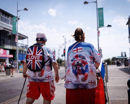 Las elecciones forzadas de Clacton: «Nigel Farage es el mejor. Hay que expulsar a los extranjeros»