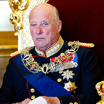 Empeora el estado de salud del rey Harald de Noruega, quien padece una enfermedad de la sangre