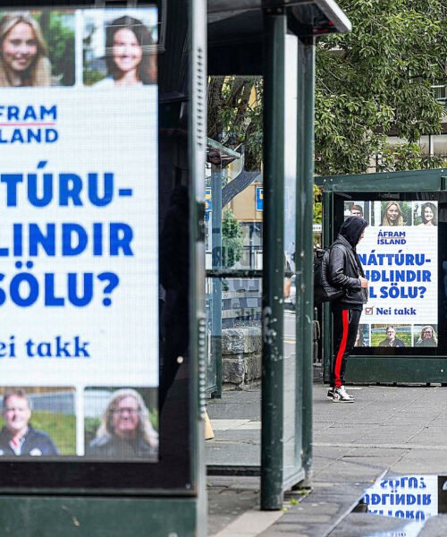 Entre la Islandia de los balleneros y la joven Islandia del euro: «¿La UE?, no gracias»