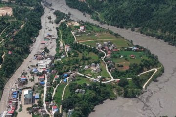 Suben a 538 los muertos por la riada de Nepal mientras crece el temor a nuevos desbordamientos
