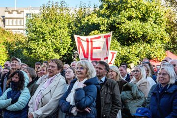 El referéndum de Islandia sobre la UE, en vilo mientras continúa el recuento: «Ni el ‘sí’ ni el ‘no’ van a arreglarnos»