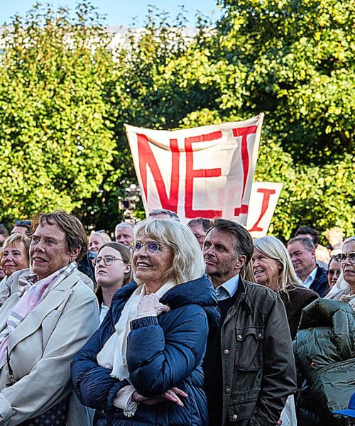 El referéndum de Islandia sobre la UE, en vilo mientras continúa el recuento: «Ni el ‘sí’ ni el ‘no’ van a arreglarnos»