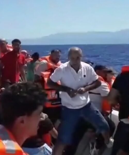 Al menos ocho muertos tras el naufragio de un ferry con capacidad para 270 personas en el norte de Chipre