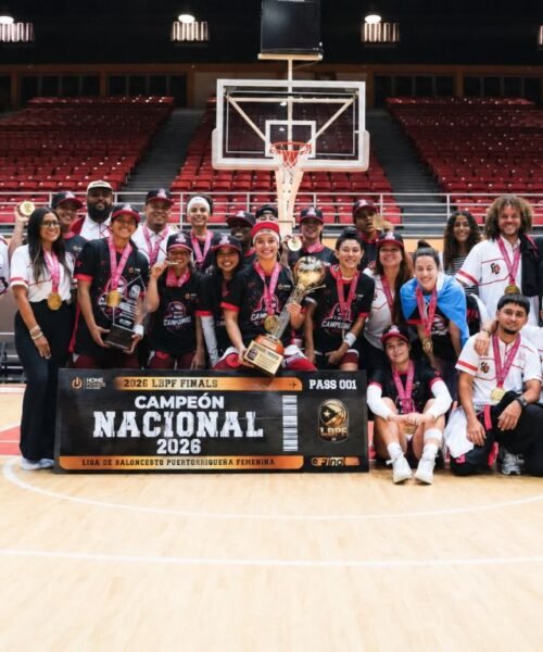 Carolina celebra su primer campeonato en la LBPF