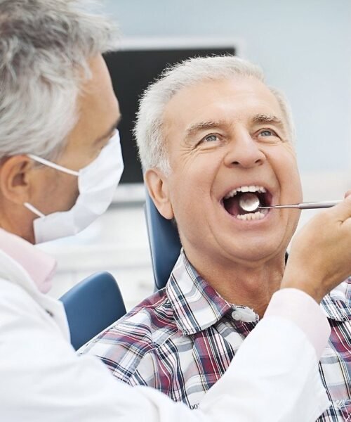 Consejos para la salud bucal de los adultos mayores