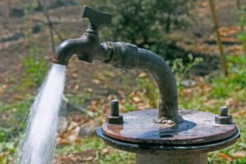 Agencias alertan de venta de agua de pozo ilegal