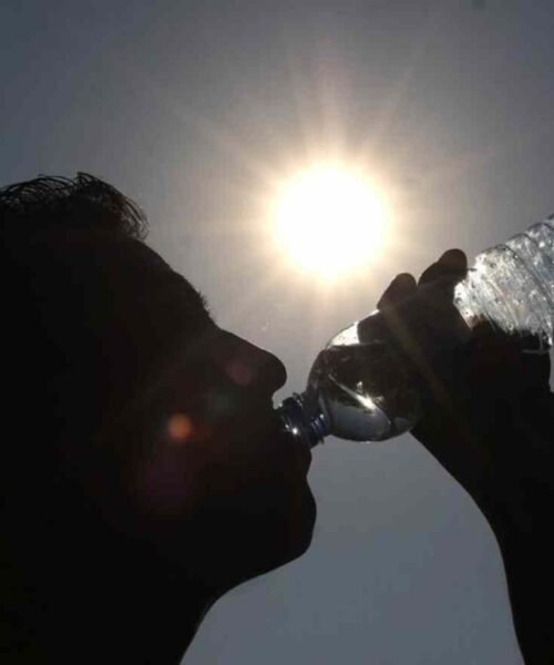 DACO asegura que hay suficiente agua embotellada pese al aumento en la demanda