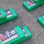 Encuentran 469 kilos de droga en paquetes con la cara de Haaland