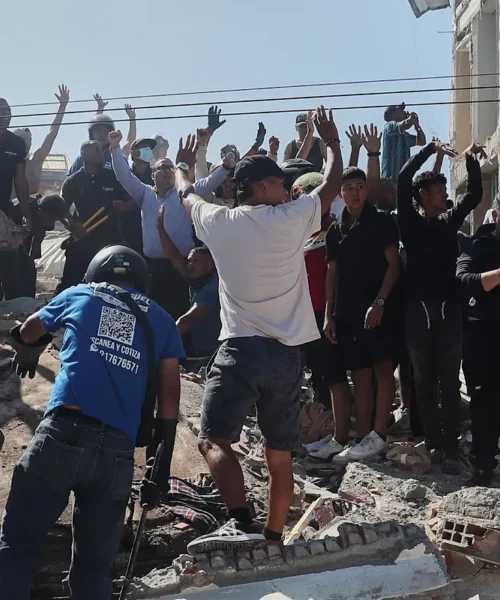 Un potente terremoto  de magnitud 7,4 sacude Colombia y deja decenas de muertos