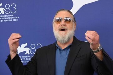 Russell Crowe también es músico: «No soy un esclavo del público»