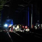 Aumentan a 44 los heridos por descarrilamiento de un tren regional en el norte de Francia