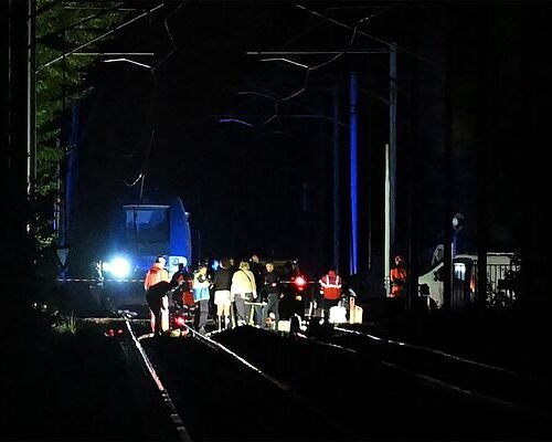 Aumentan a 44 los heridos por descarrilamiento de un tren regional en el norte de Francia