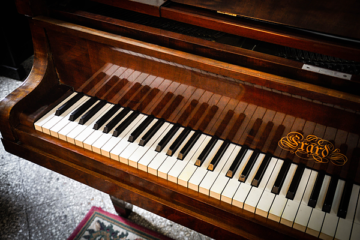 Restauran un piano de 110 años que tocaron los maestros mundiales Rubinstein y Turina
