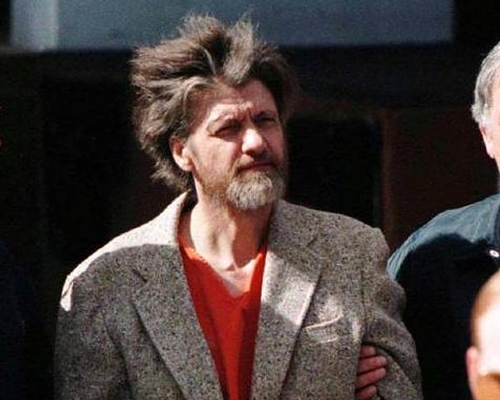 Las «profecías» sobre la IA de Unabomber: el prodigio matemático de Harvard que se convirtió en asesino y ahora revive en Netflix