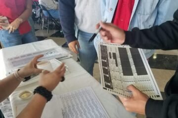 Abiertos los colegios de votación para la elección especial en Cataño
