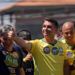 Flávio Bolsonaro, el turno de ’01’ en una familia que quiere ser una dinastía política: «Papá, te honraré»