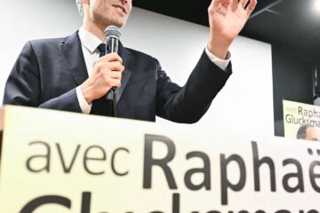 Raphaël Glucksmann, designado como candidato socialdemócrata a las elecciones presidenciales francesas: «Nuestro principal adversario es la extrema derecha»